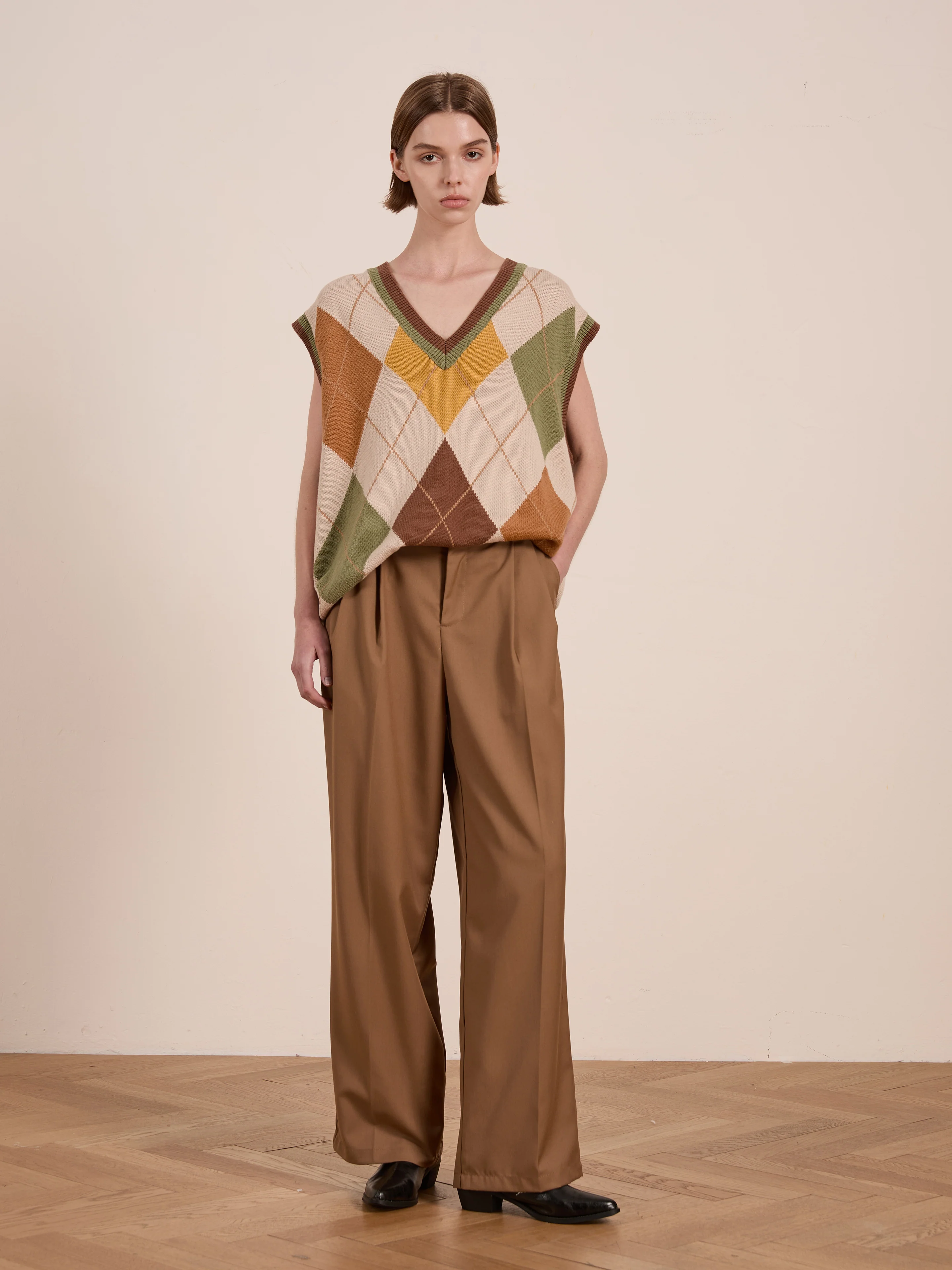 Argyle Knit Vest - Image 11