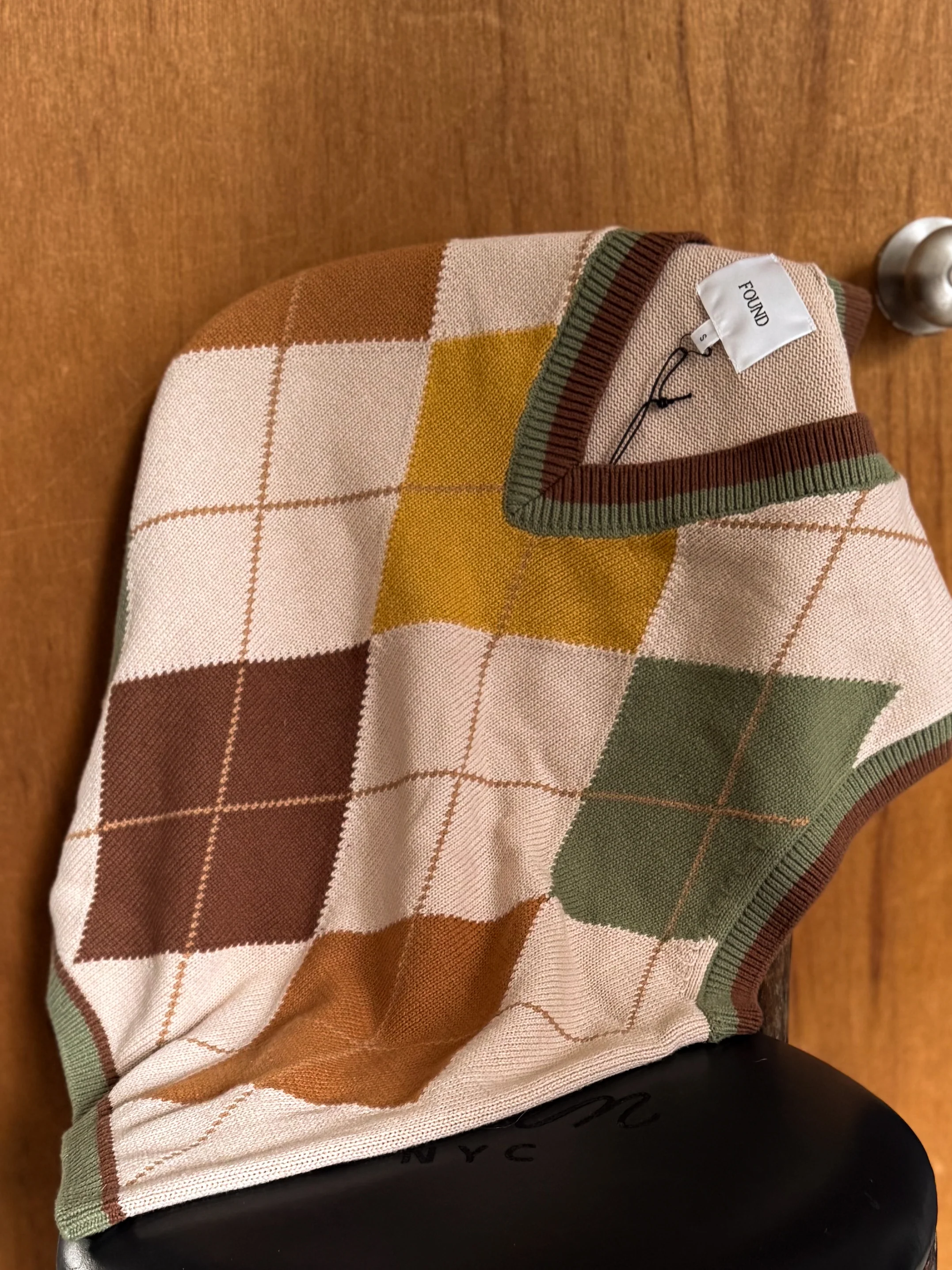 Argyle Knit Vest - Image 7