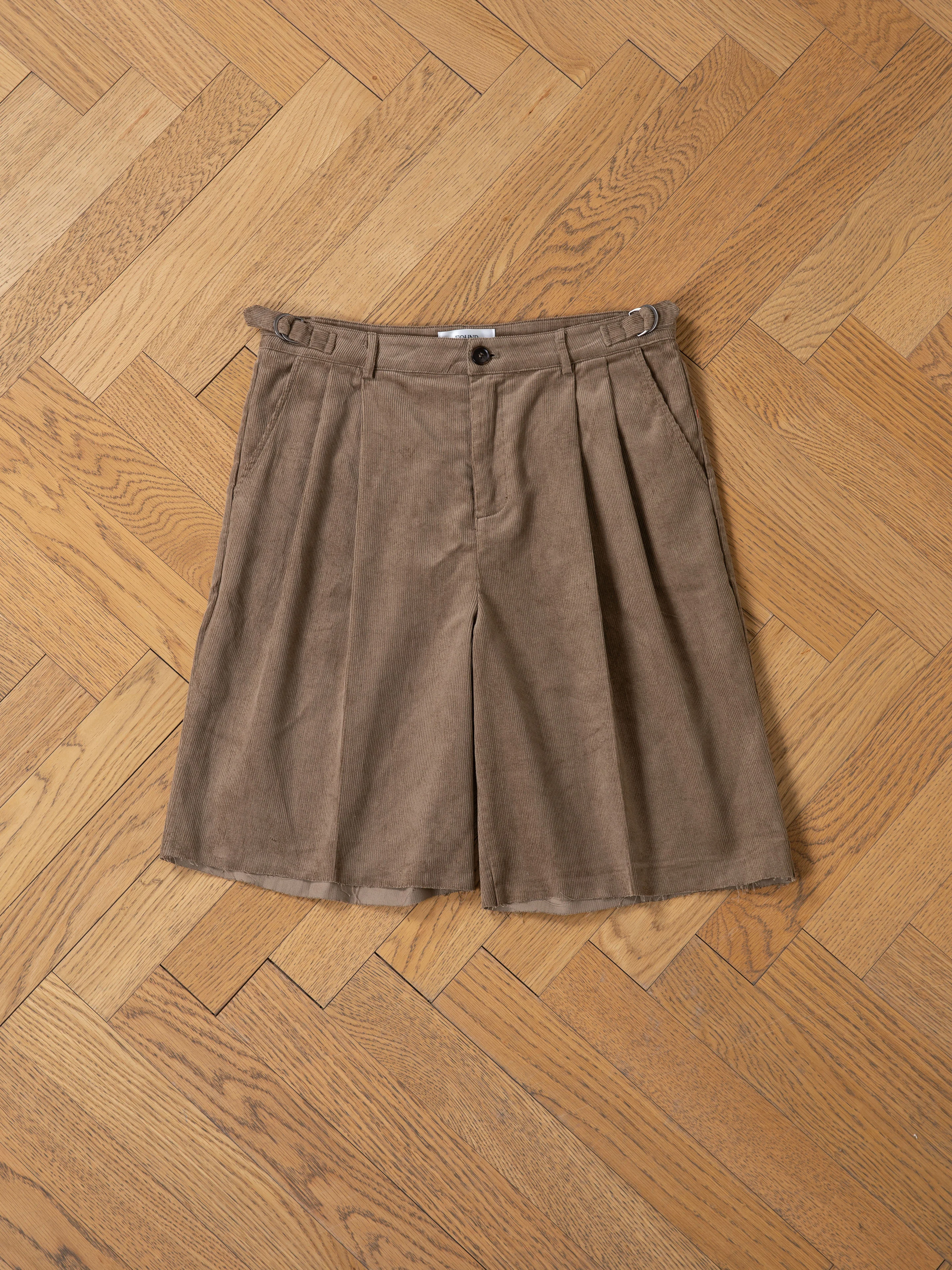 Corduroy Pleated Trouser Shorts - Image 11