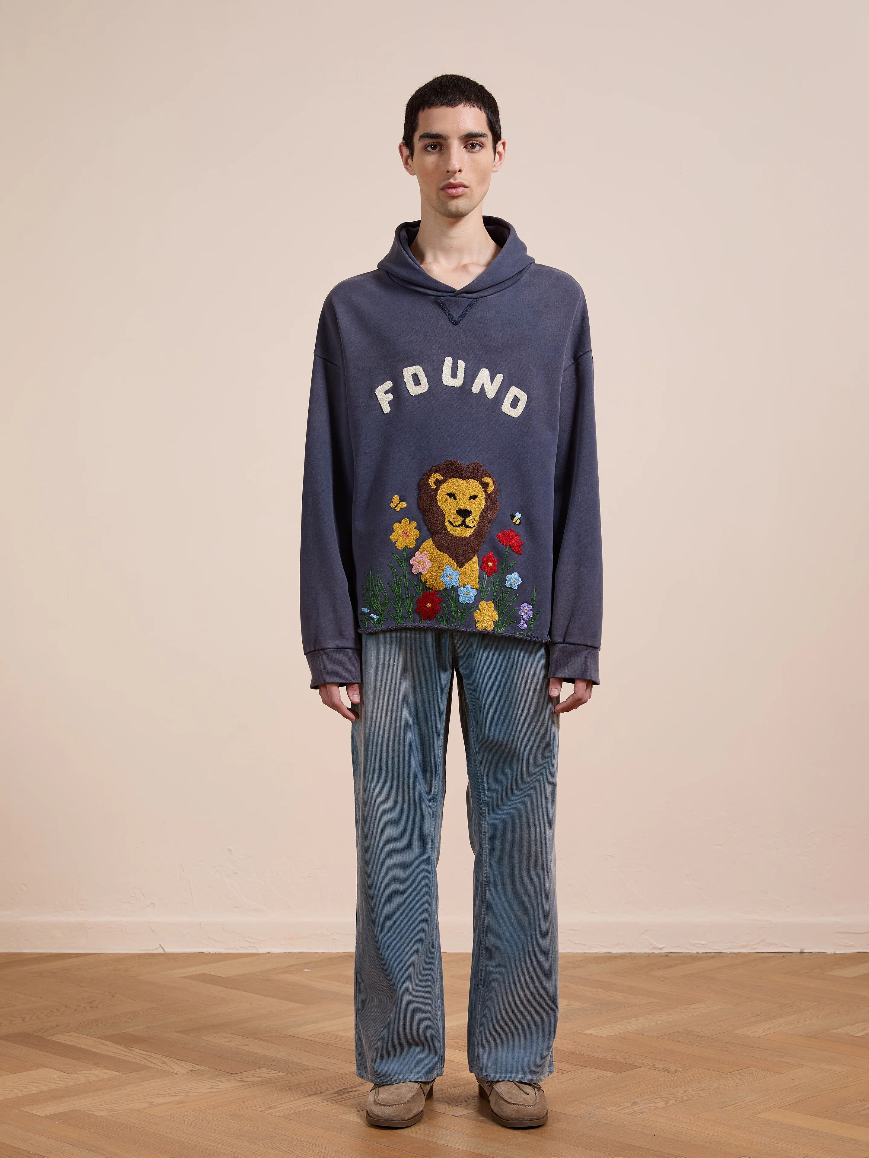 Embroidered Wildlife Hoodie - Image 5