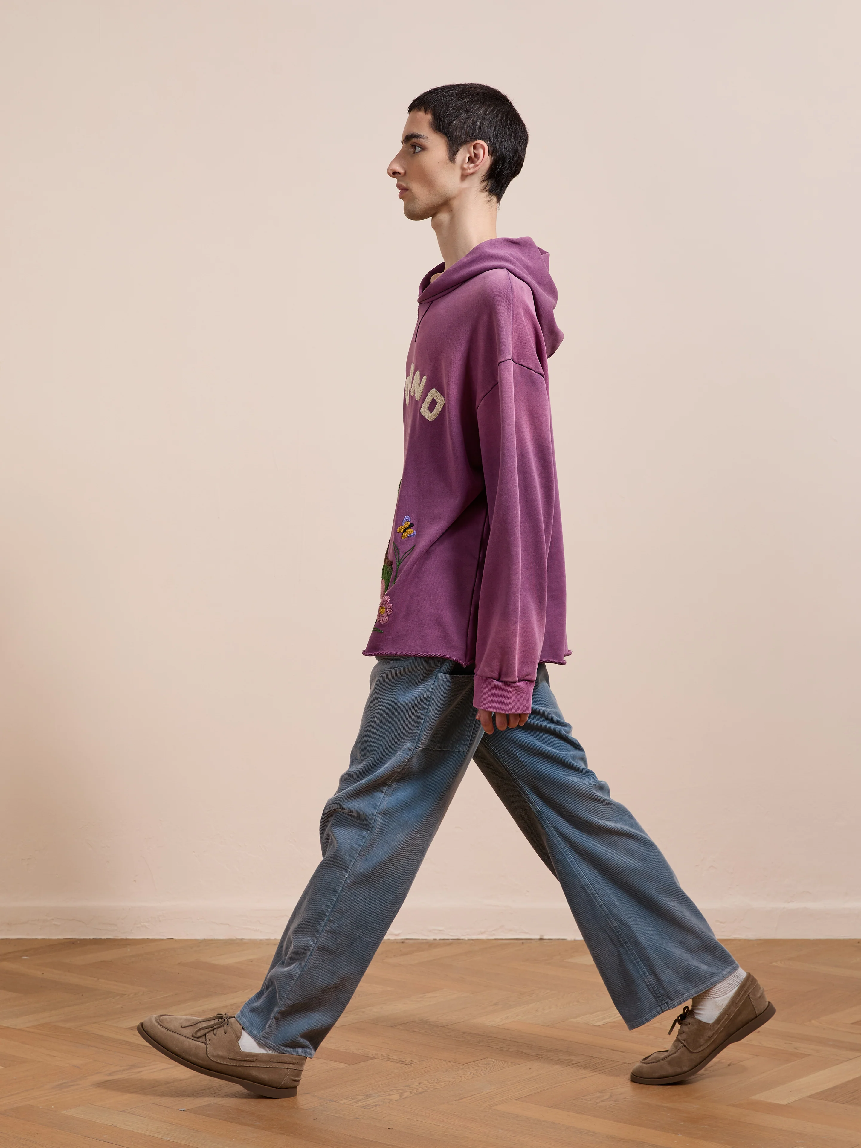Embroidered Wildlife Hoodie - Image 7