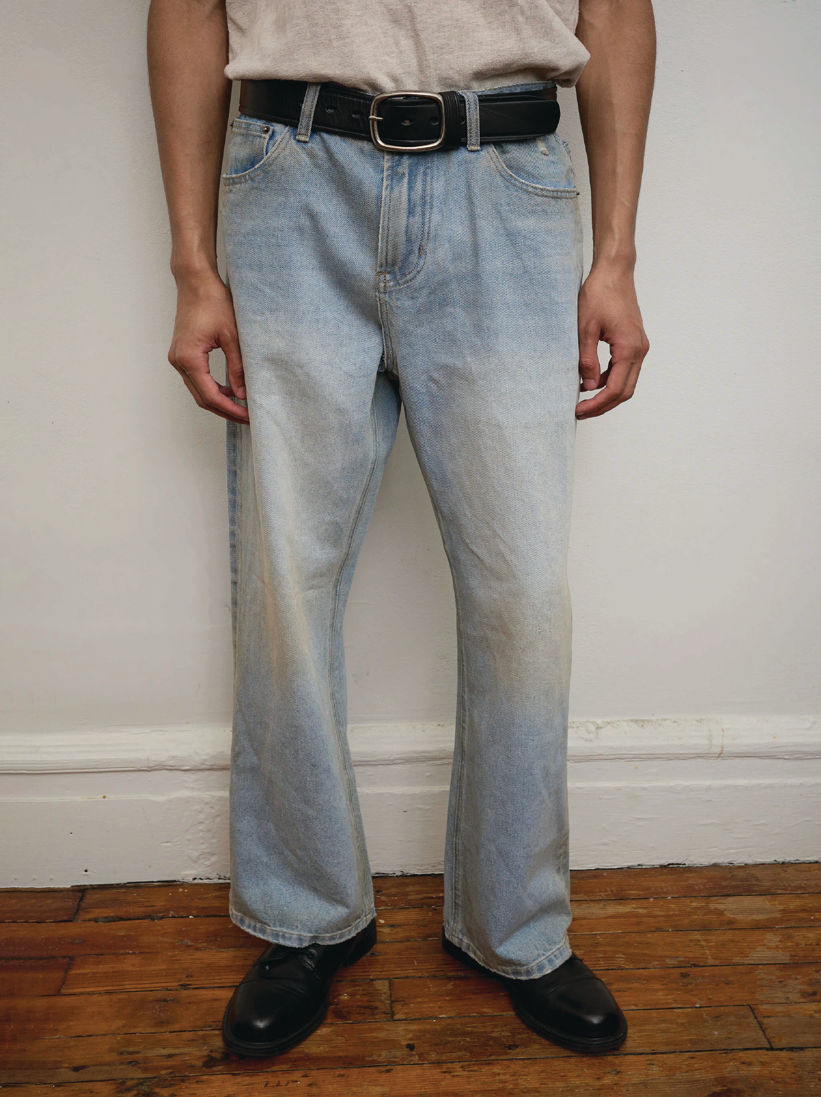 Flare Jeans - Image 2