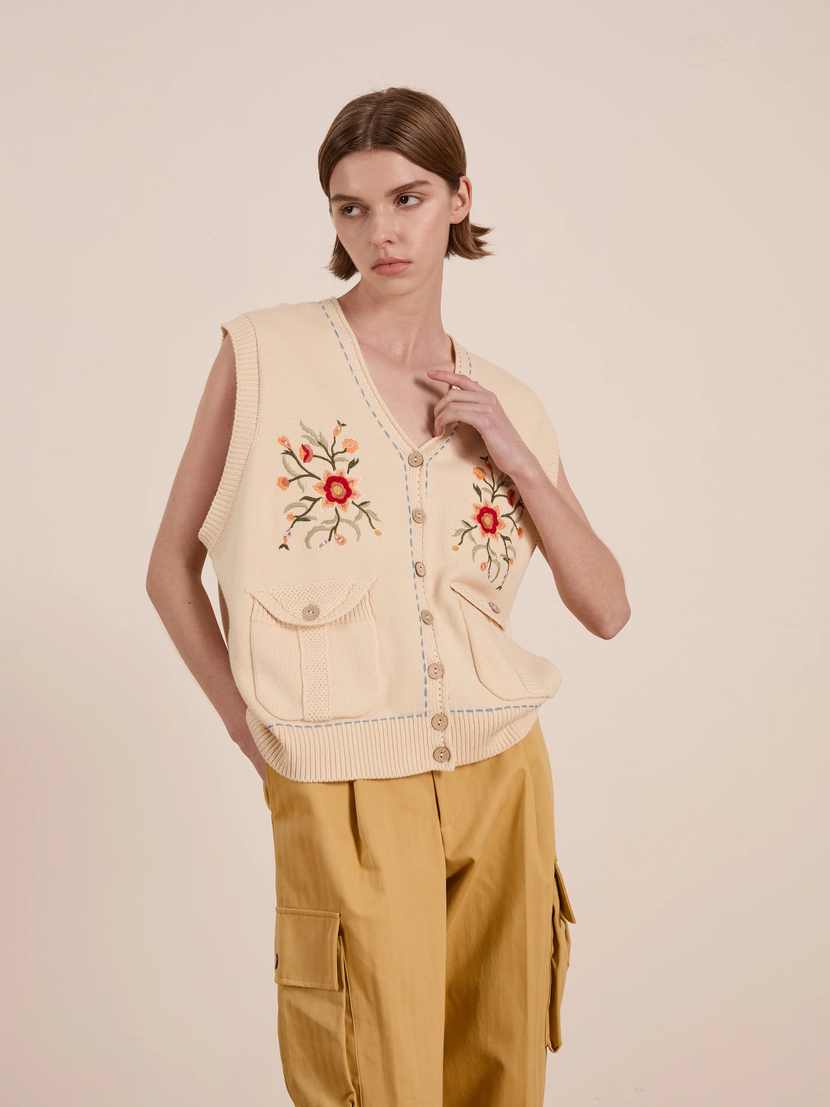Floral Embroidered Knit Vest - Image 3