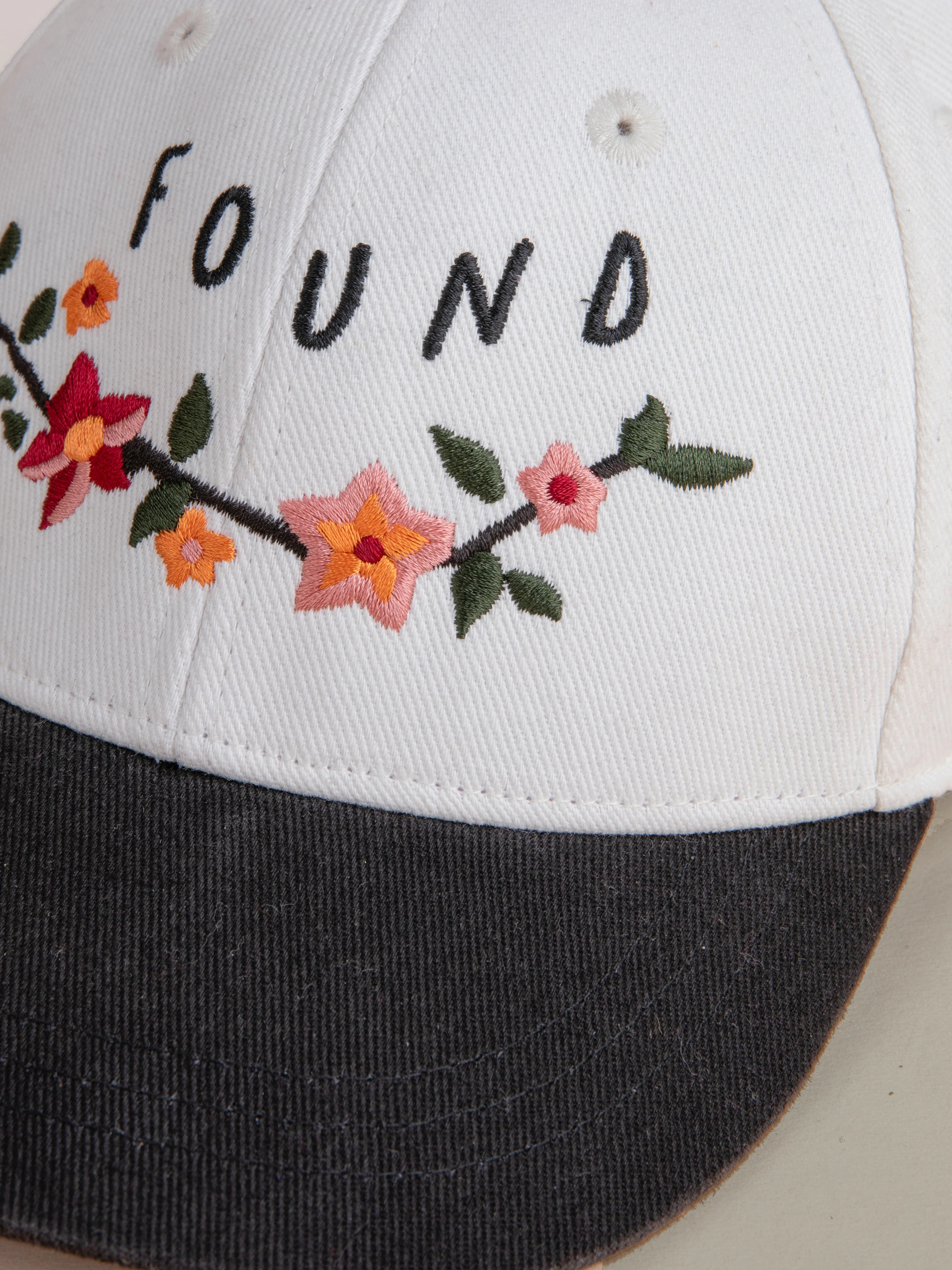 Greenlands Contrast Cap - Image 3