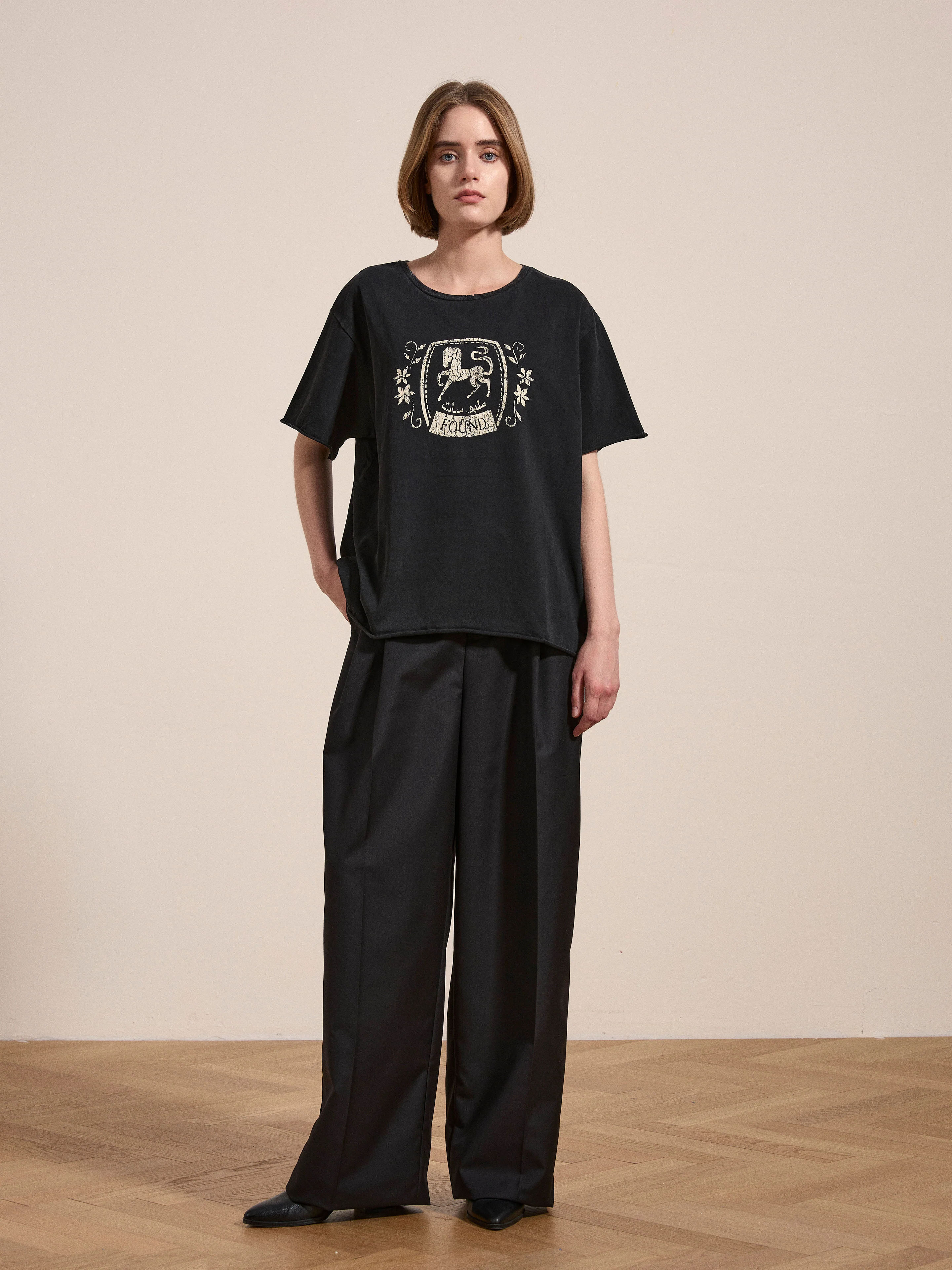 Horse Logo Print Tee - Image 5