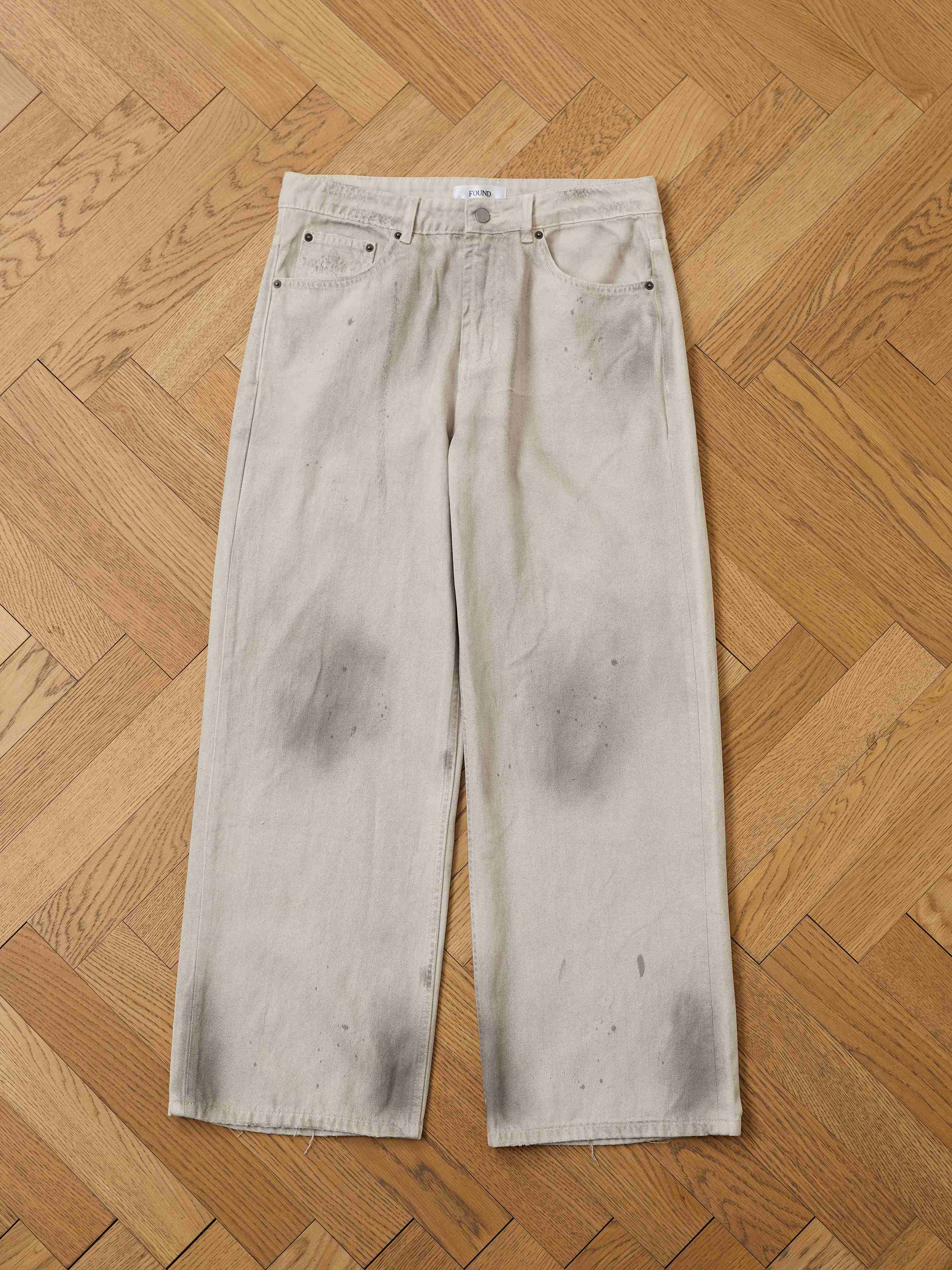 Lacy Baggy Jeans - Image 11