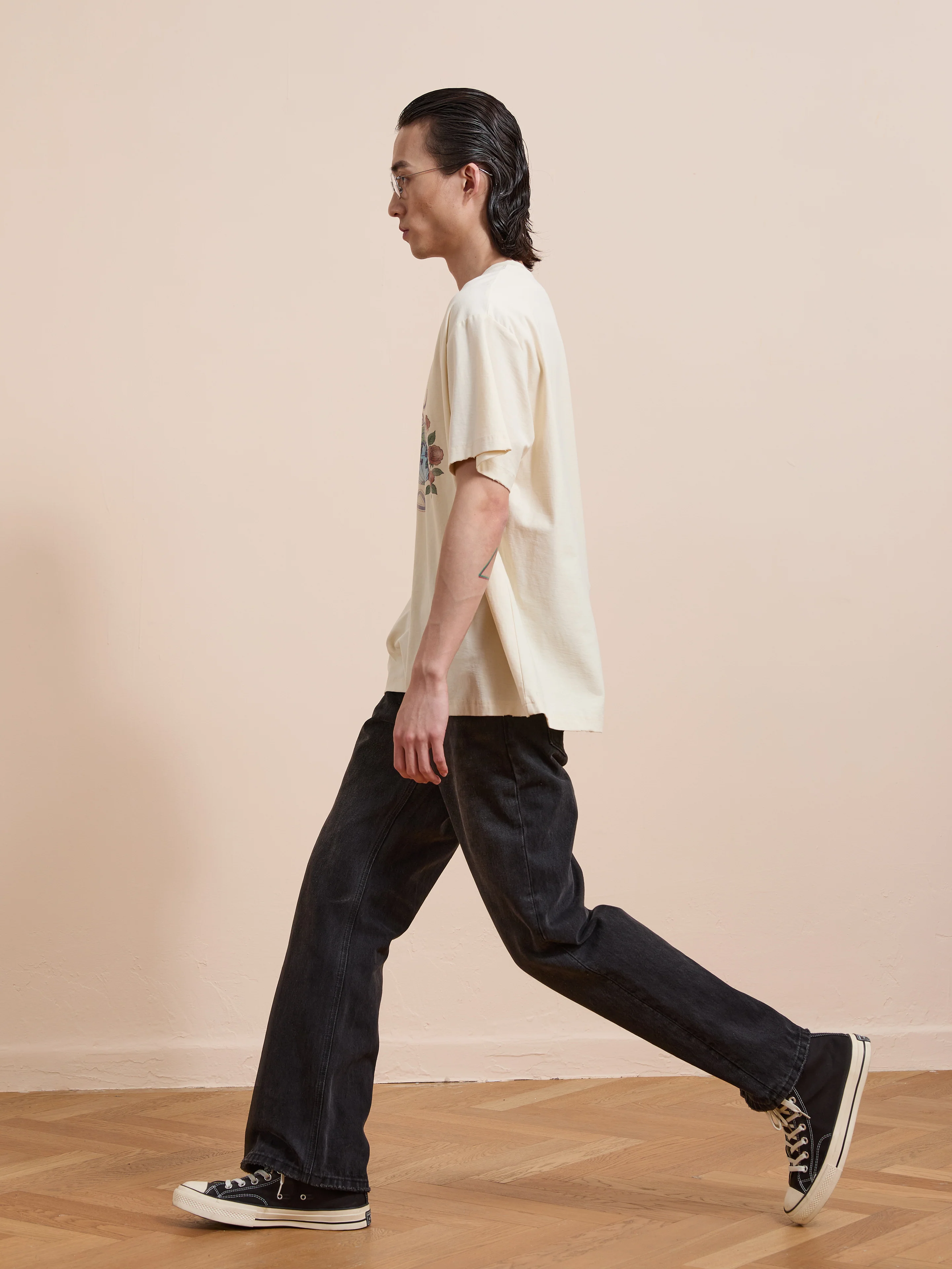 Peace Globe Tee - Image 5