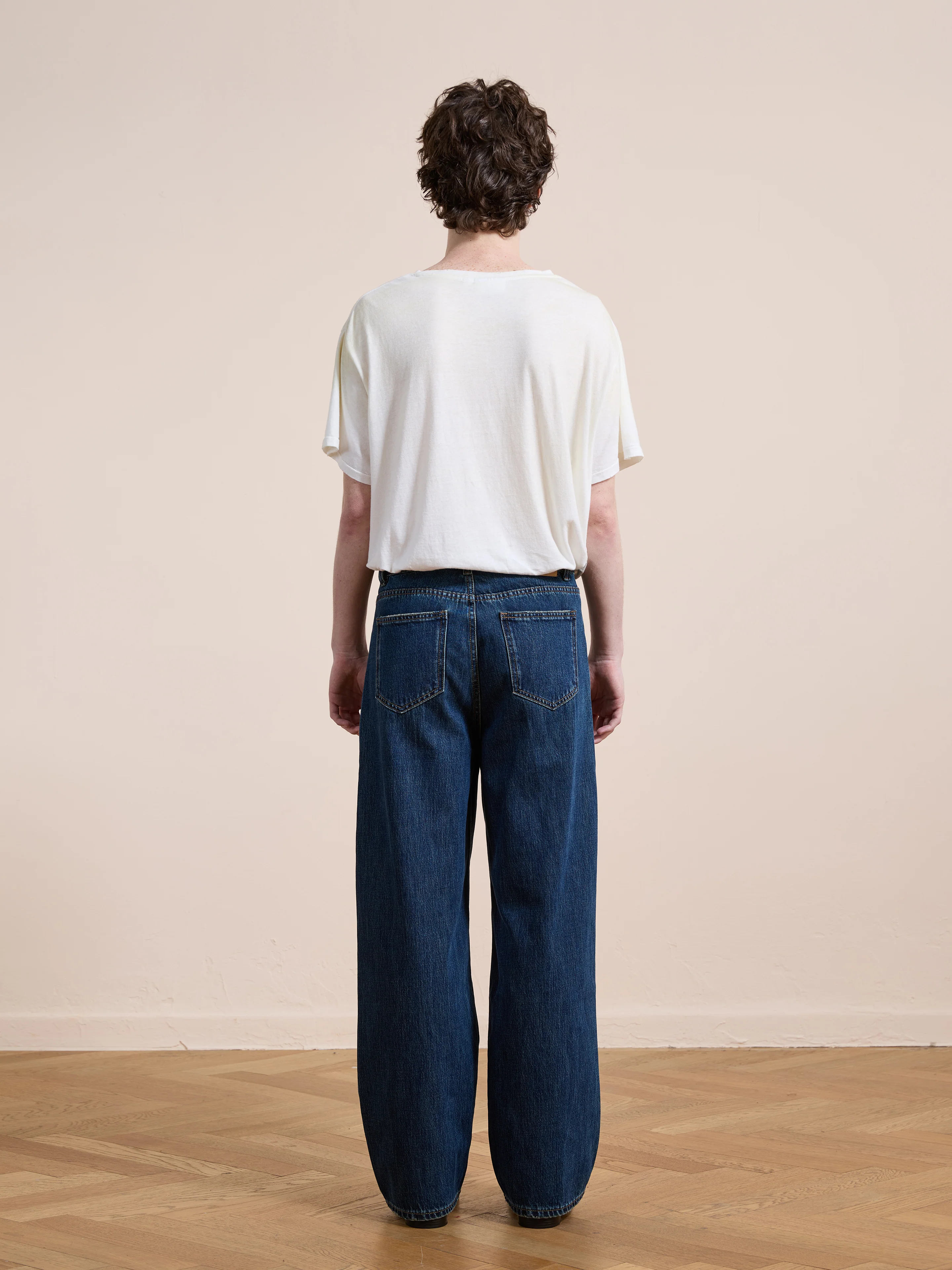 Pleated Relaxed Fit Jeans - Image 11